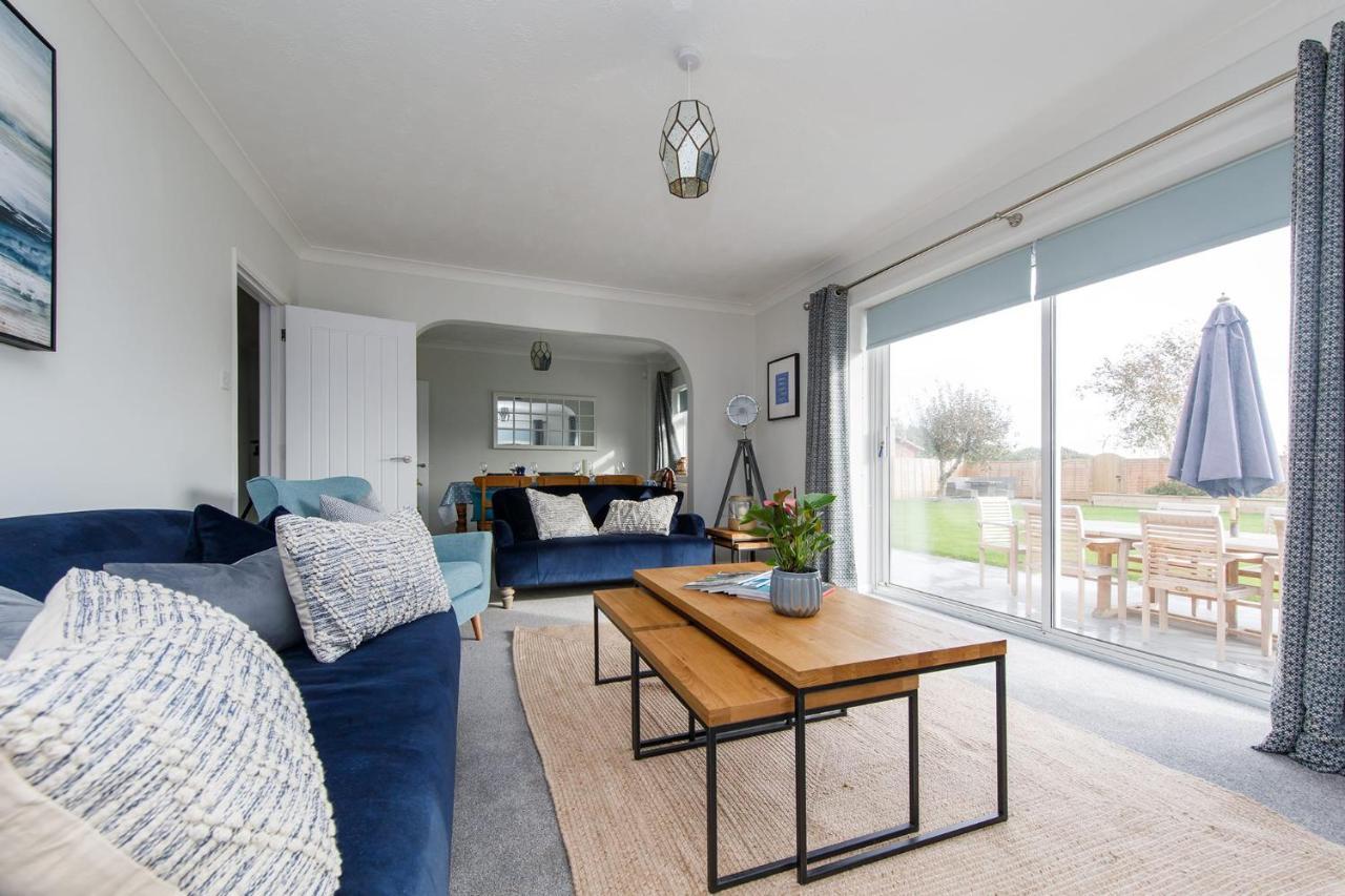 Spacious Home For 8 In Witterings - Walk To Beach East Wittering Esterno foto