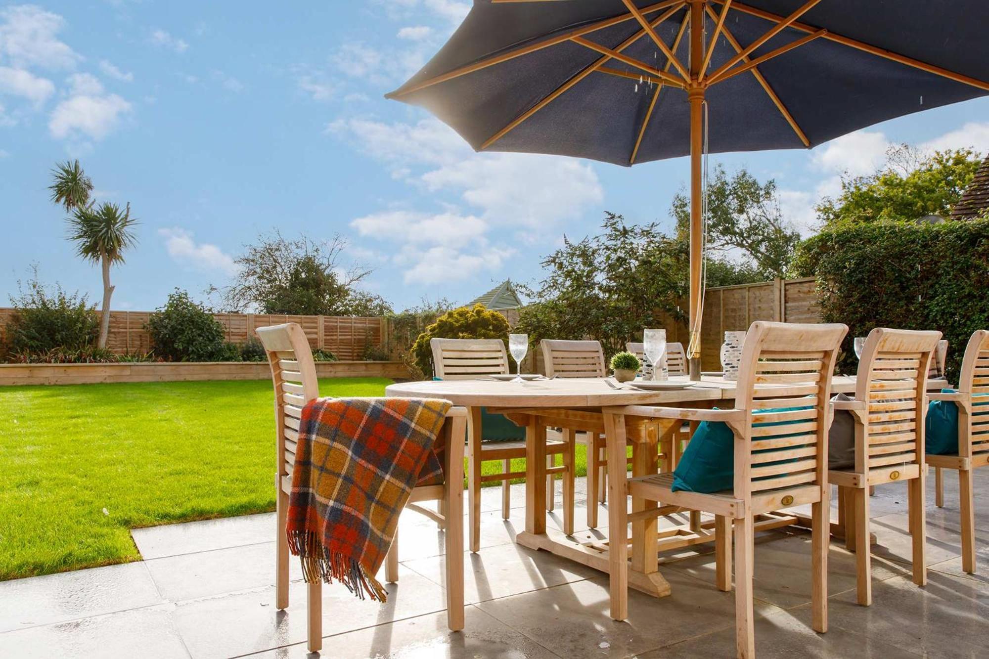 Spacious Home For 8 In Witterings - Walk To Beach East Wittering Esterno foto